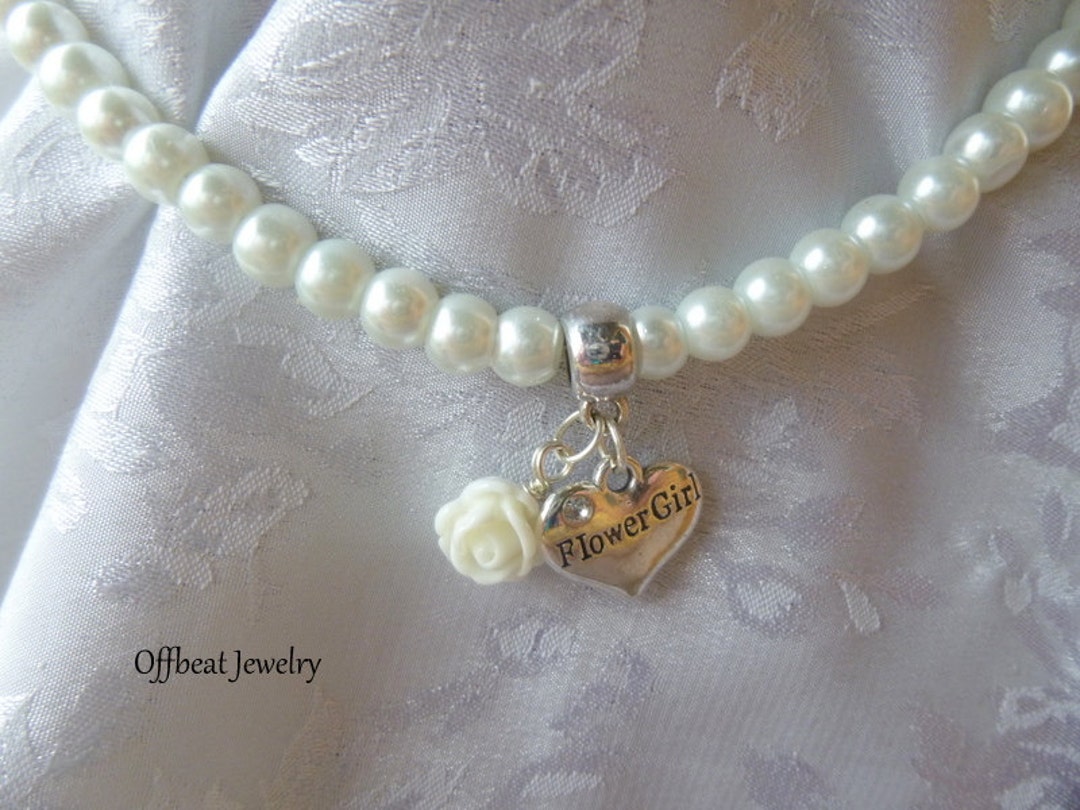 Pearl Flower Charm Necklace main image 1