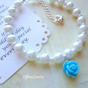 Perlenarmband Blumenmädchen: Harz Rose, Silberherz,