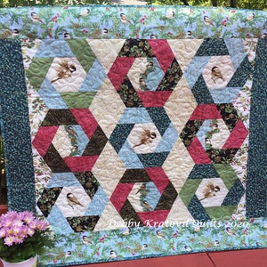 Twisted Hexagon with Festive Chickadees PATTERN