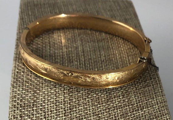 Vintage Etched Hinged Gold Metal Bracelet - image 1
