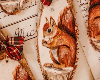 Ornement écureuil squirrel woodland Christmas Noël autumn automne Folk fairytale folk fall cosy hygge cottage core farmhouse country season