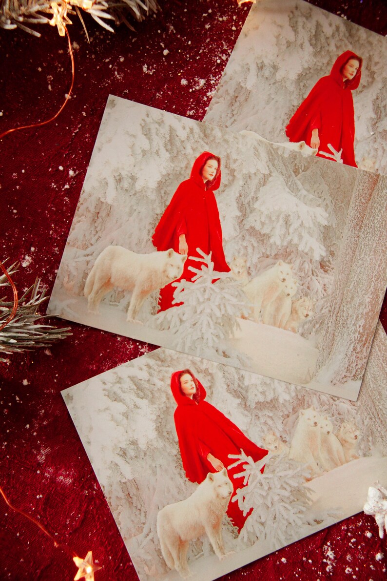 Carte postale photographie d'art "Petit chaperon rouge" Olga Valeska - Christmas Noël winter wonderland fairy tale magic faerie snow hiver image 2