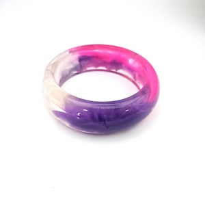 Multicolor Vintage Chunky Lucite Bangle