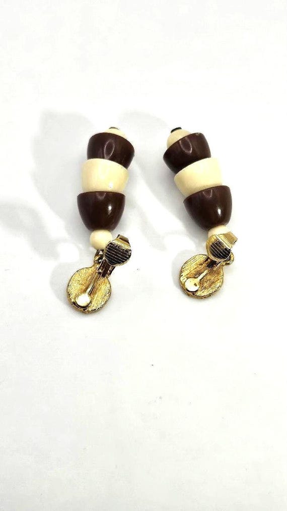 Bakelite Dangle Drop Earrings - image 9
