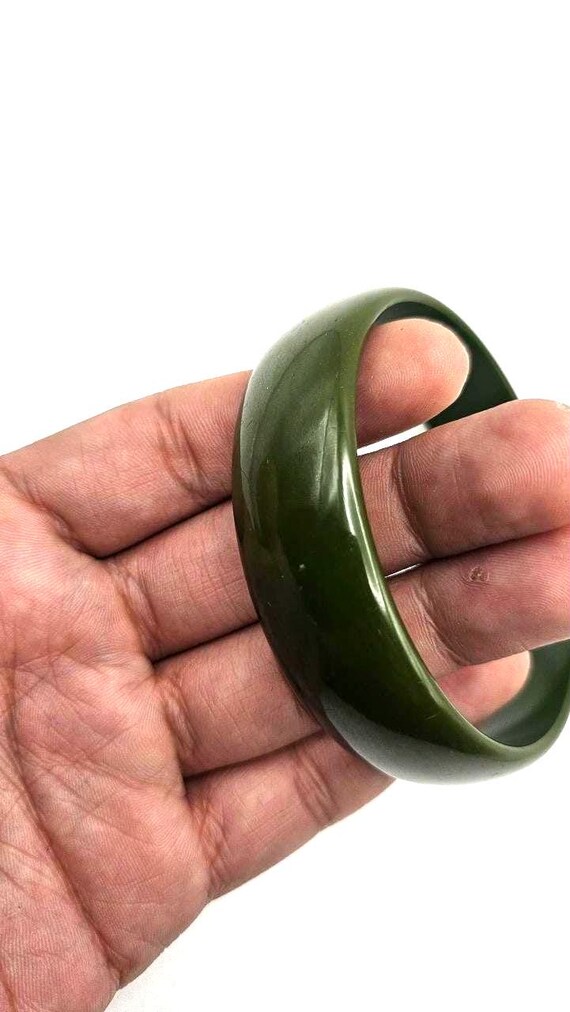 Spinach Green Bakelite Bangle - image 4