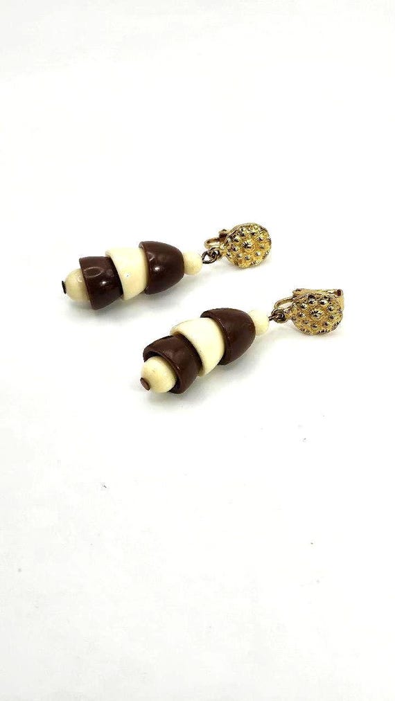 Bakelite Dangle Drop Earrings - image 8