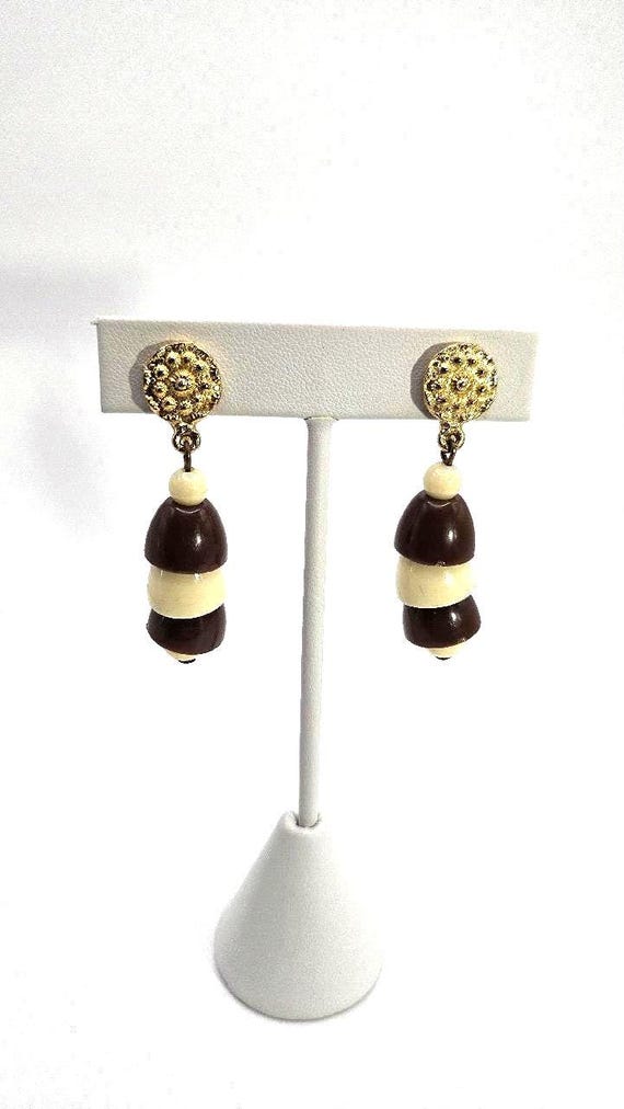 Bakelite Dangle Drop Earrings - image 3