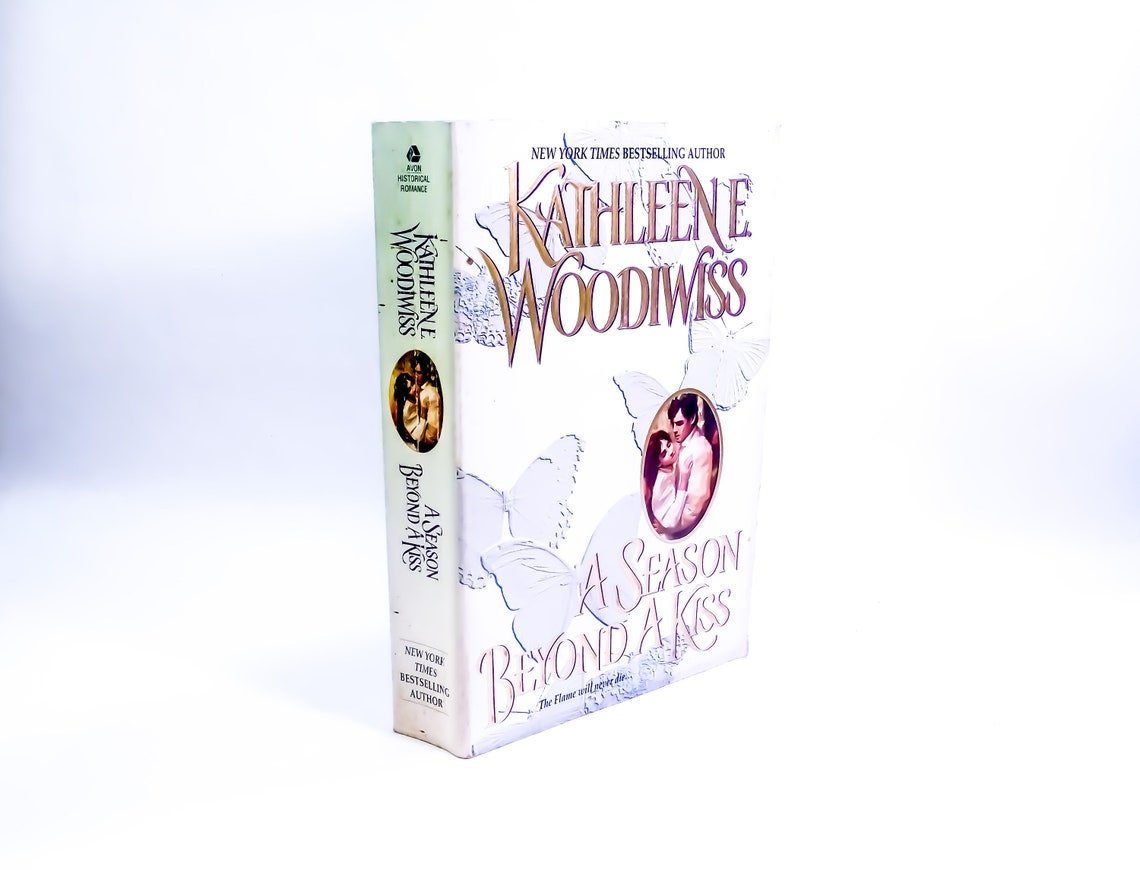 Kathleen E Woodiwiss / A Season Beyond A Kiss birmingham 2 / Historical