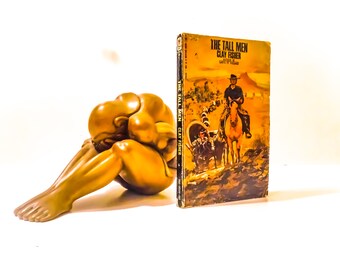 Clay Fisher / The Tall Men / Novel, Western Fiction / 1970, Bantam / Vintage Paperback Book