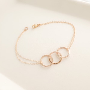 Circle Bracelet Gold, Eternity 3 Ring Necklace, Interlocking Rings, Three Circles, Entwined Circles