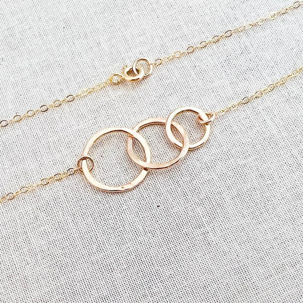 3 Circle Necklace Gold, Eternity 3 Ring Necklace, Interlocking Rings, Three Circles, Entwined Circles