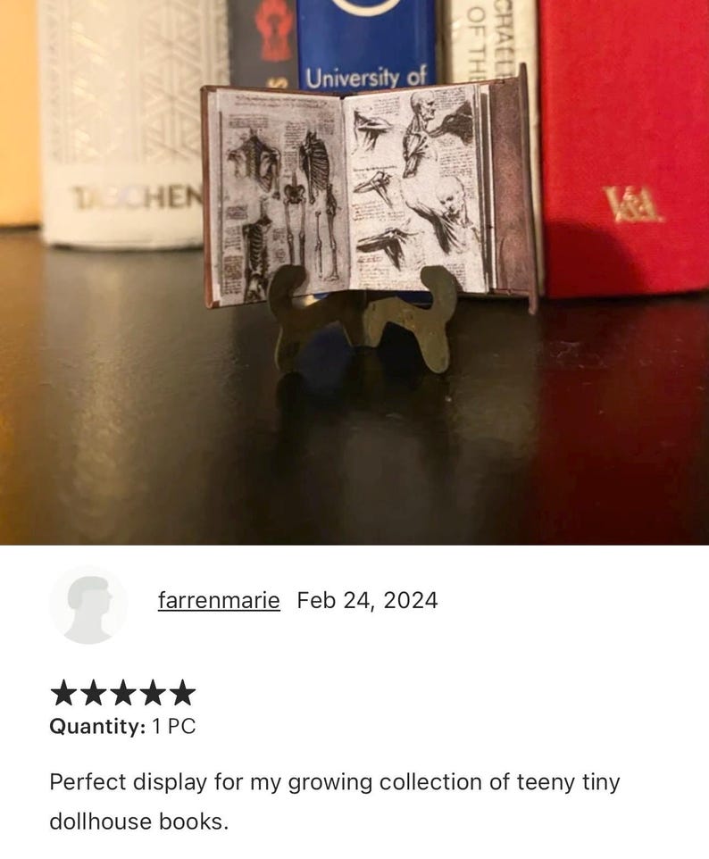 unique rusty miniature plate stand, tiny display, roombox, diorama, mini picture book holder for doll, 1:12 scale dollhouse, handmade in USA afbeelding 9
