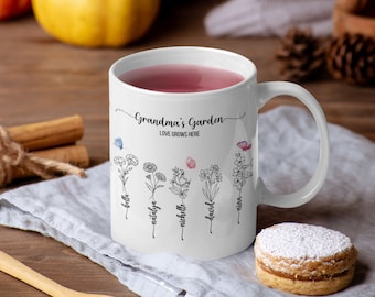 Taza de flores personalizada con nombre de familia, regalo único del Día de la Madre para la abuela, jardín de flores familiar, regalo para la abuela, regalo de nietos, 11oz