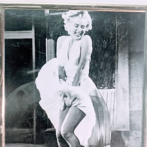 Marilyn Monroe Photo 8 x 10 black & white framed Vintage