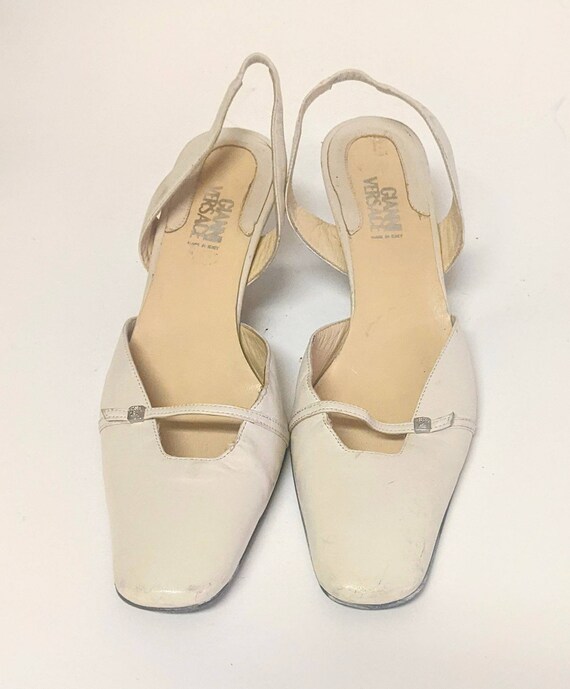 Gianni Versace Beige Cream Shoes Sling back Pumps… - image 8