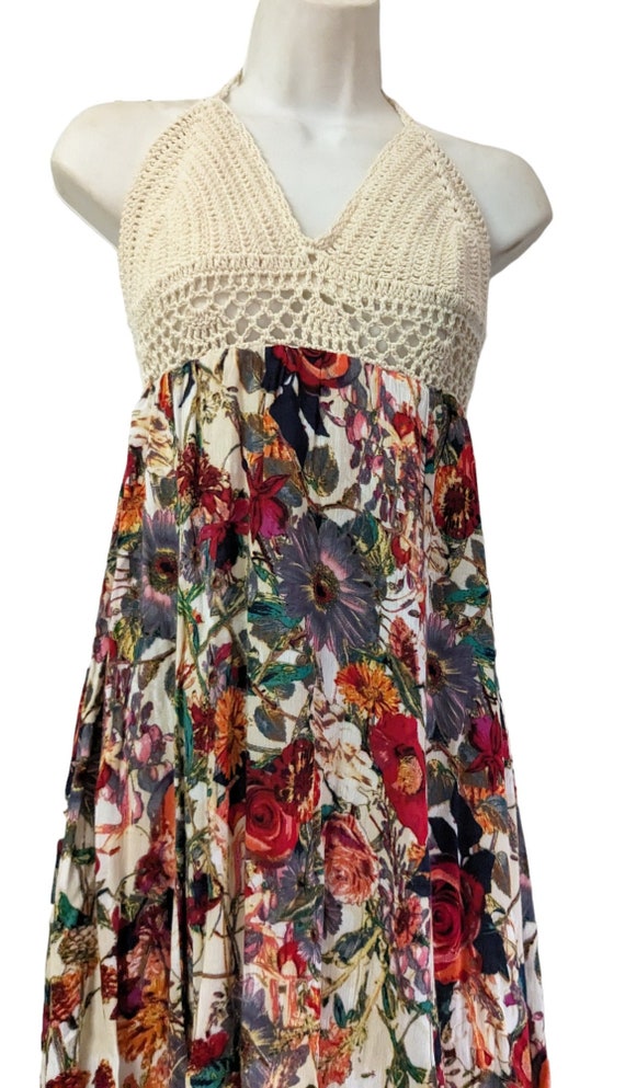 Selfie Couture by Trendology Floral Crochet Halter