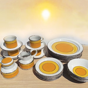 Midwinter Stonehenge Sun Tableware Set: 28-Piece Vintage 1970s Pottery