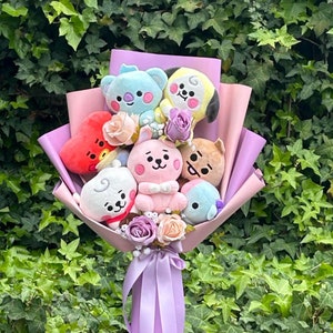 Plushies bouquet. Kpop Boy band bouquet. Lavender bouquet. Birthday gift. Graduation gift. The stand is not included.