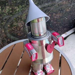 Wizard of Oz Tin Man Lawn Ornament / Metal Decor / 16&quot;