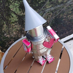 Wizard of Oz Tin Man Lawn Ornament / Metal Decor / 16&quot;