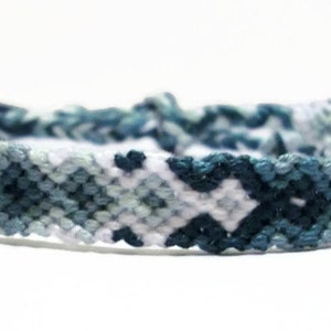 Gradient Blue Arrowhead Pattern Embroidery Macrame Friendship Bracelet, Blue Ombre Decending Diamond Pattern Macrame Friendship Bracelet image 2