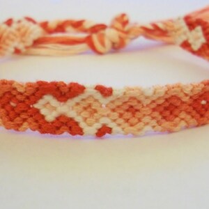 Coral Peach Gradient Arrowhead Pattern Embroidery Friendship Bracelet, Ombre Coral Peach Arrow Bracelet, Descending Diamond Bracelet image 5