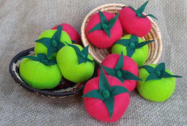 Tomato catnip toys. image 3