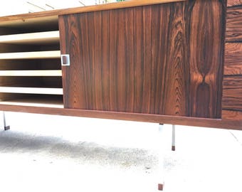 Danish Modern Hans Wegner  Rosewood Credenza Sideboard