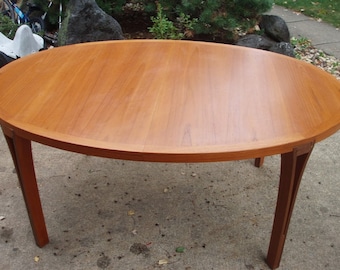 Danish Modern Scandinavian Teak Dining Table by Sven Ellekaer for Heltborg Mobler