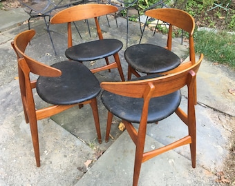 Danish Modern Vintage Teak Dining Chairs by Hans Wegner Ch33