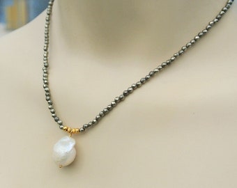 baroque pearl necklace / gold pyrite necklace / pearl necklace / pearl jewelry / baroque pearl