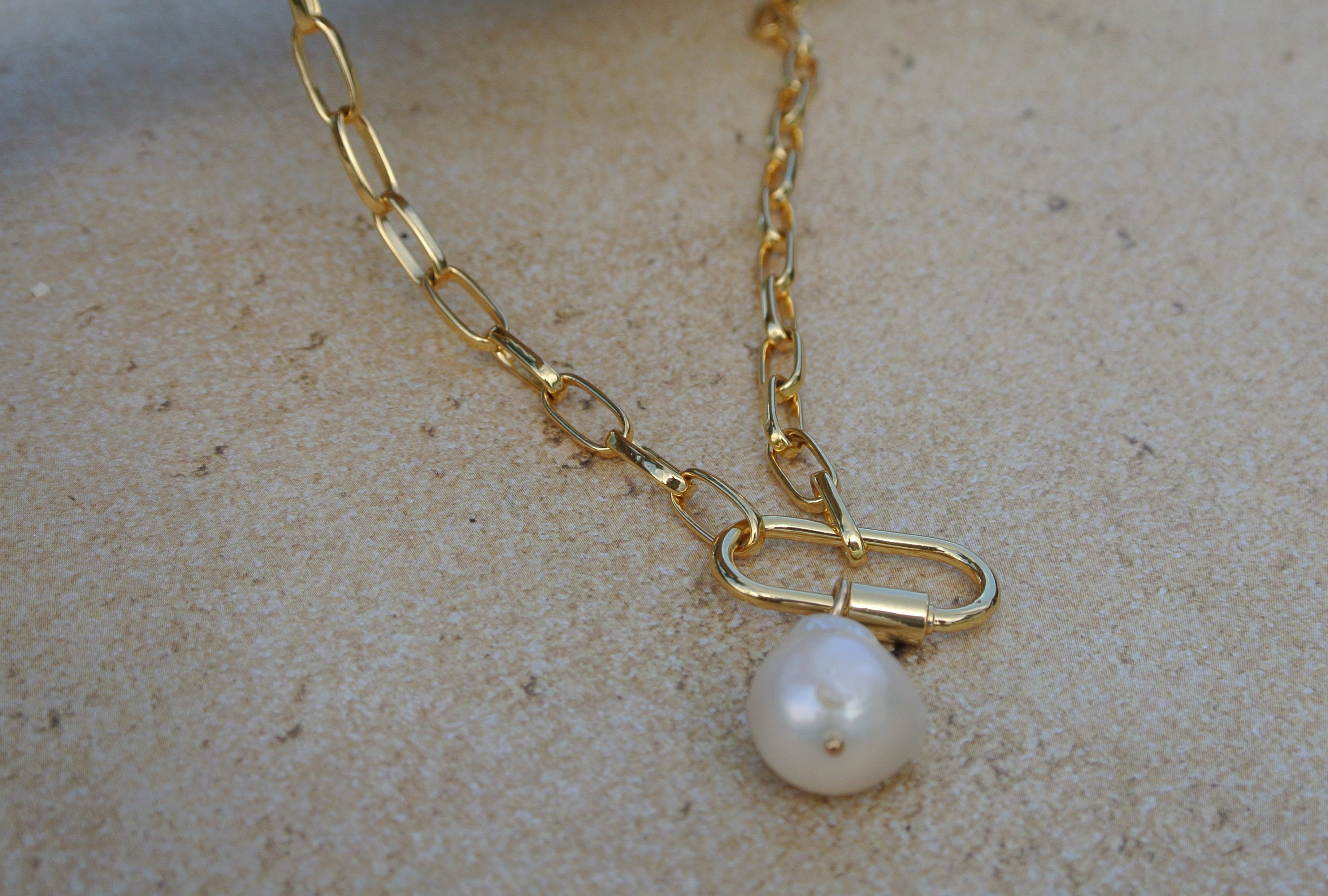 Charm Necklace, Link Chain Necklace, Pearl Necklace,paperclip Chain  Necklace, Carabiner Necklace, Gold Chunky Charm,pearl&shell 