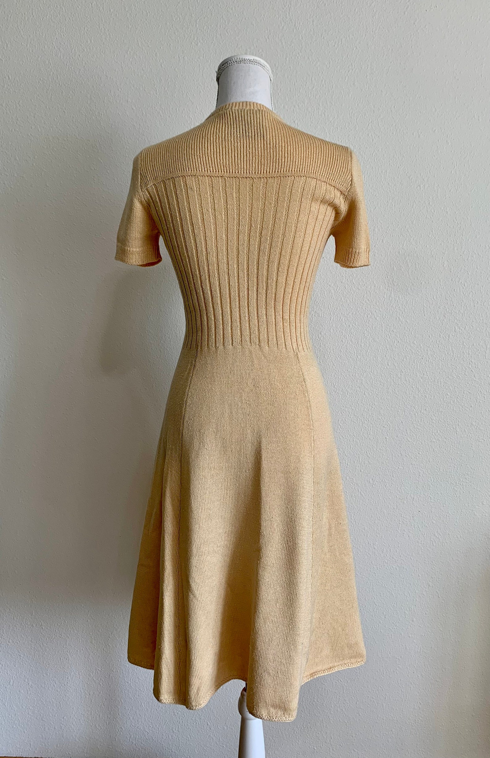 Vintage St.john Knit Dress/golden Cream/gold SJ Buttons/aline Etsy