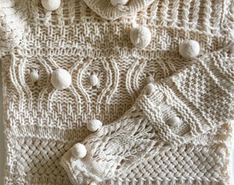 Vintage Malo Cashmere Chunky Knit Top/Oversize Turtle Neck/ Pompom Boutique Sweater/ Size 46/M-L