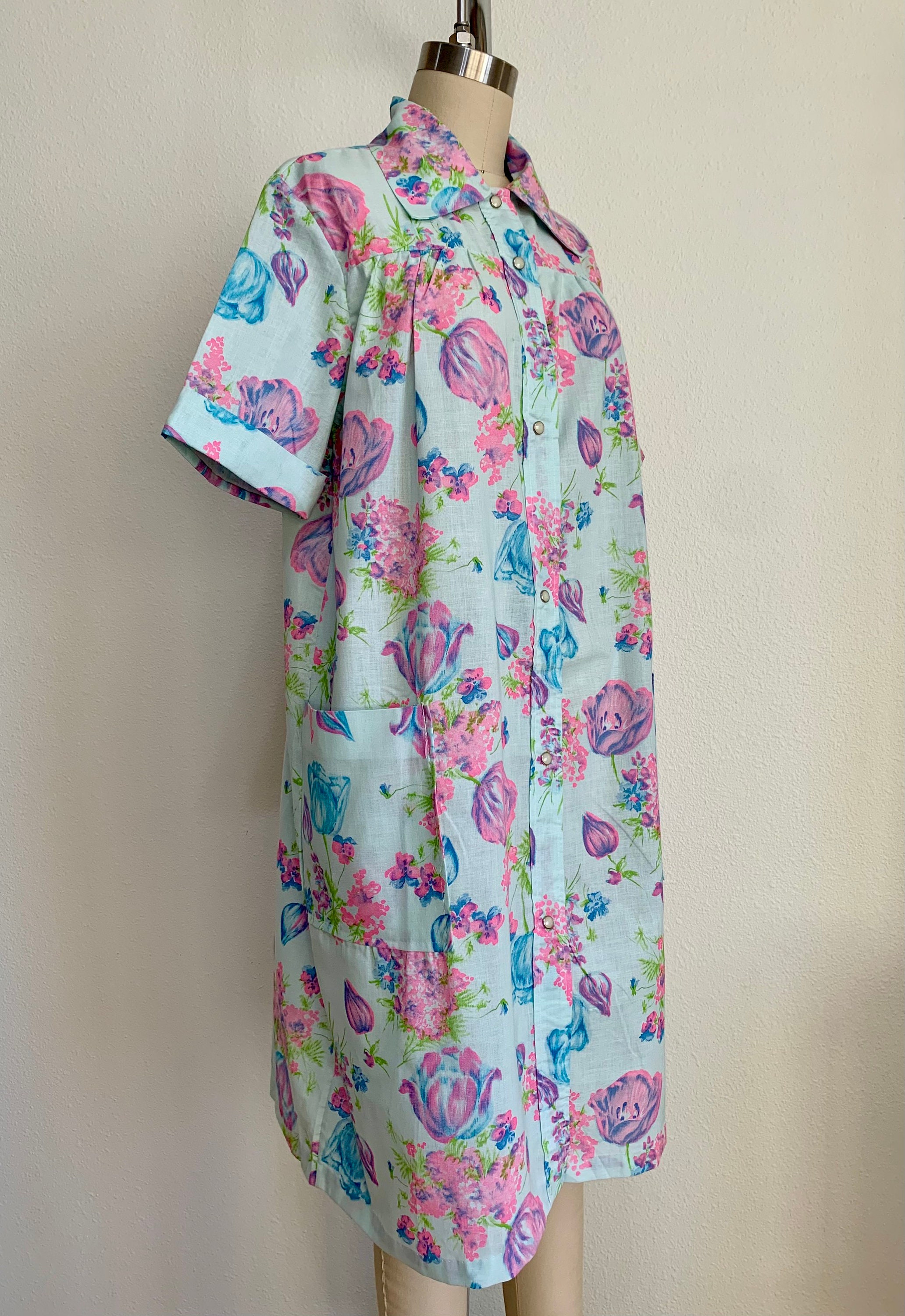 Vintage 1960's Pastel Floral Smock Shirt Dress/Day Dress/Vintage Boutique Cotton/size S-M