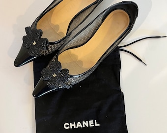 Vintage Chanel Pointed Toe Slip-on Shoes/ Black Patent Leather Mesh / Size 36.5