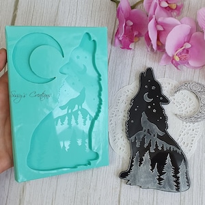 Big Wolf and Moon Mold, 14 cm, for Resin and Polymer Clay