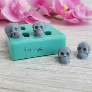 4 pcs Skull Mold, 1 cm, for Resin, Polymer Clay, Wax, Soap, Plaster...
