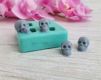 4 pcs Skull Mold, 1 cm, for Resin, Polymer Clay, Wax, Soap, Plaster...