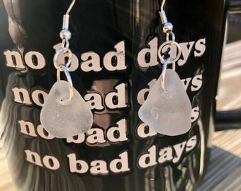 Brincos autênticos de vidro marinho, joias náuticas, presentes náuticos, joias de vidro de praia, joias de vidro marinho, vidro marinho da costa leste