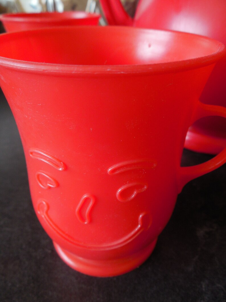 Fun Vintage Smiling Red Kool Aid Pitcher and Four Cups Etsy
