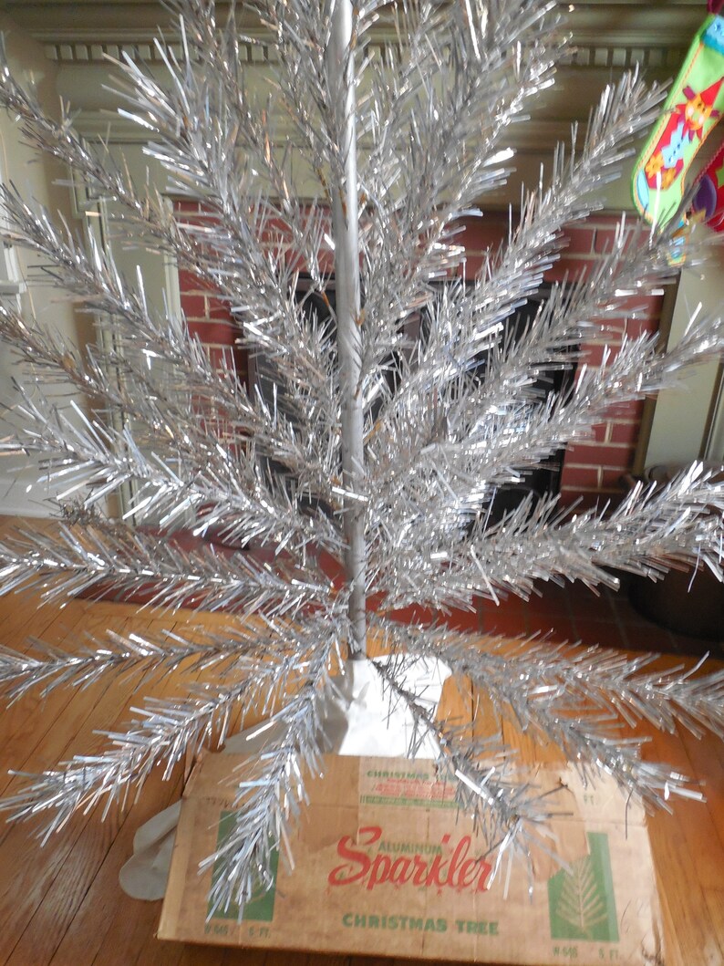 Sparkly Retro 6 Foot Vintage Aluminum Sparkler Christmas Tree Etsy
