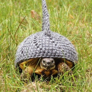 PATTERN for shark fin cozy for tortoises image 2