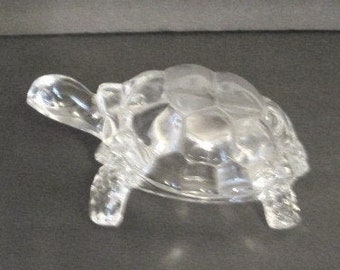 Vintage Pressed Milkglass Sculpture Vintage Milkglass Turtle Ringholder Milkglass Turtle Figurine Vintage Turtle Figurine Vintage Ringtree