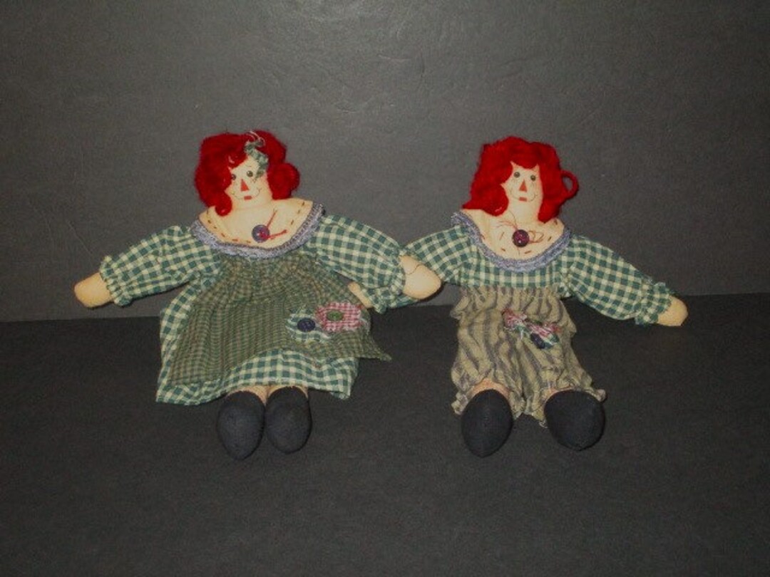 Primitive Raggedy Ann and Andy Ragdoll Set With Green Homespun Outfits ...