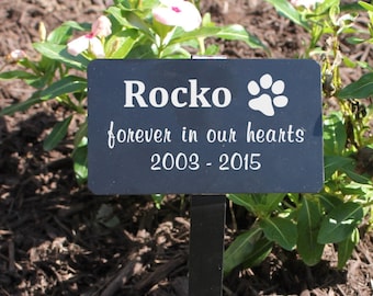 Custom Engraved Pet Memorial Plaque with Stake, Outdoor Garden Marker, Remembrance Sign