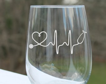 Nurse wine glass, etched wine glasses, Nurse gift, wine glasses,  Rn wine glass,  Registered nurse, Rn gift,  wine glass, Nursing student