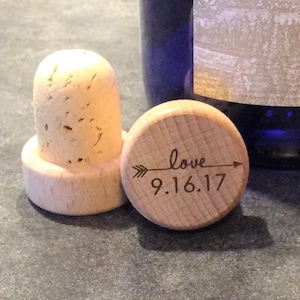 Engraved Wine Stopper - Wooden Bottle Stopper - Custom Wood Cork - Personalized Wine Accessory - Custom Engraved Gift