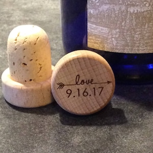 Engraved Wine Stopper, Wooden Wine stopper, Wedding Gift, Cork, Wine Stopper, Wedding Favor,  wine gift, wine cork