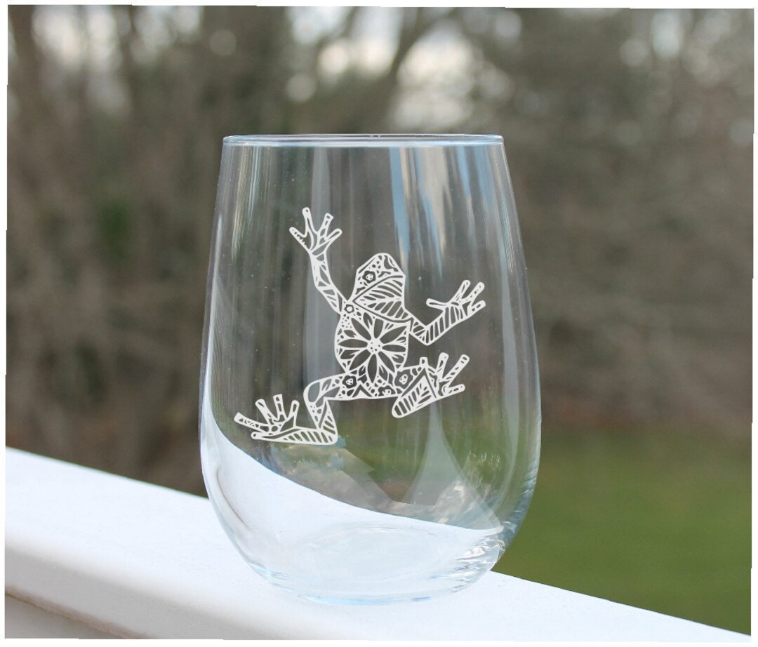Frog Etched Stemless Wine Glass, Fun Wine Glass, Frog Gift, Custom